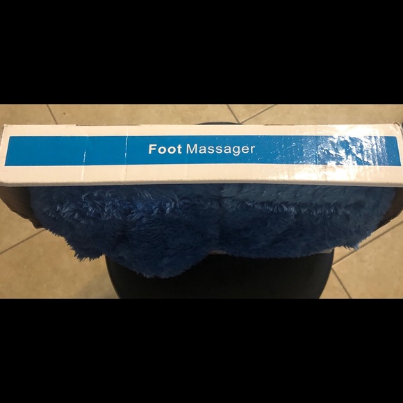 Foot Massager With Comfort Fabric - Picture 4 of 4